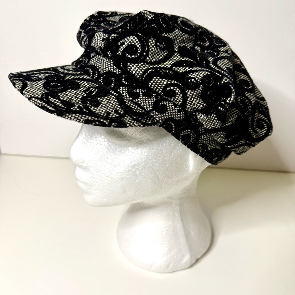 Walt Disney Black & Silver Women's Newsboy Cap